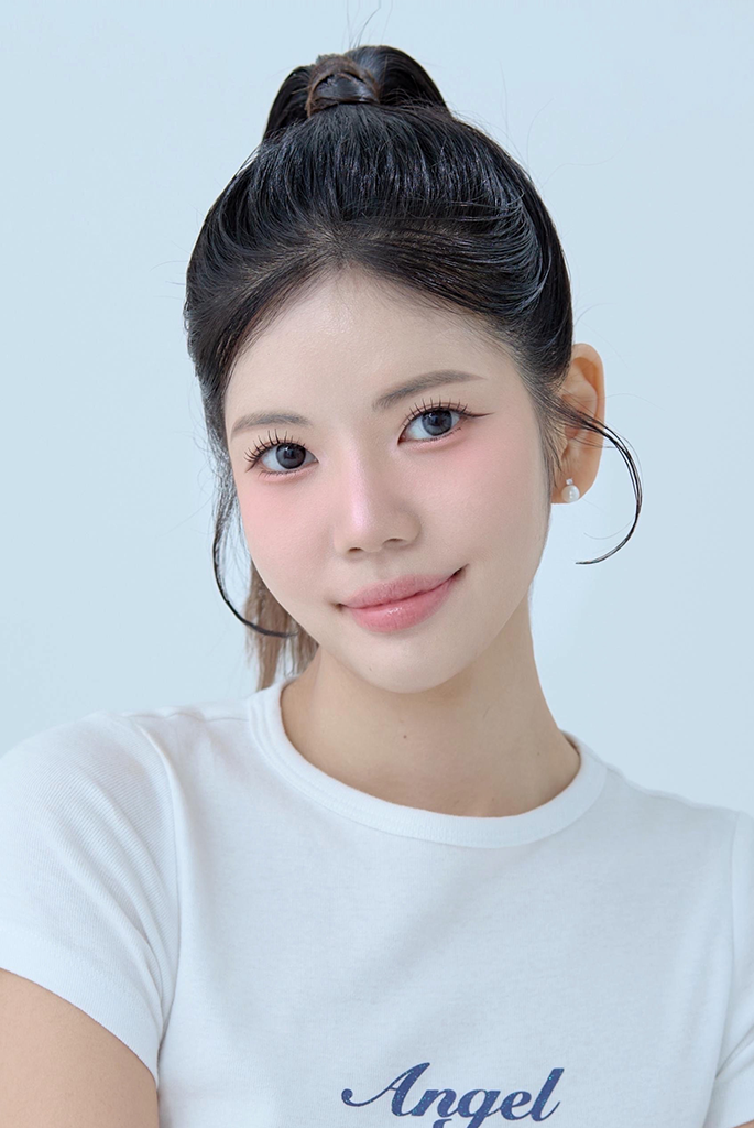 Kang Min Soo 반명함1.png
