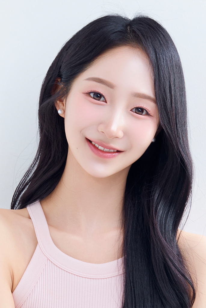 SHIN HYE JOO 반명함.png