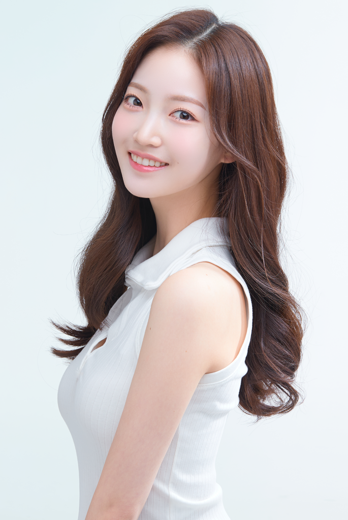 CHOI SEO YUL 반신1.png