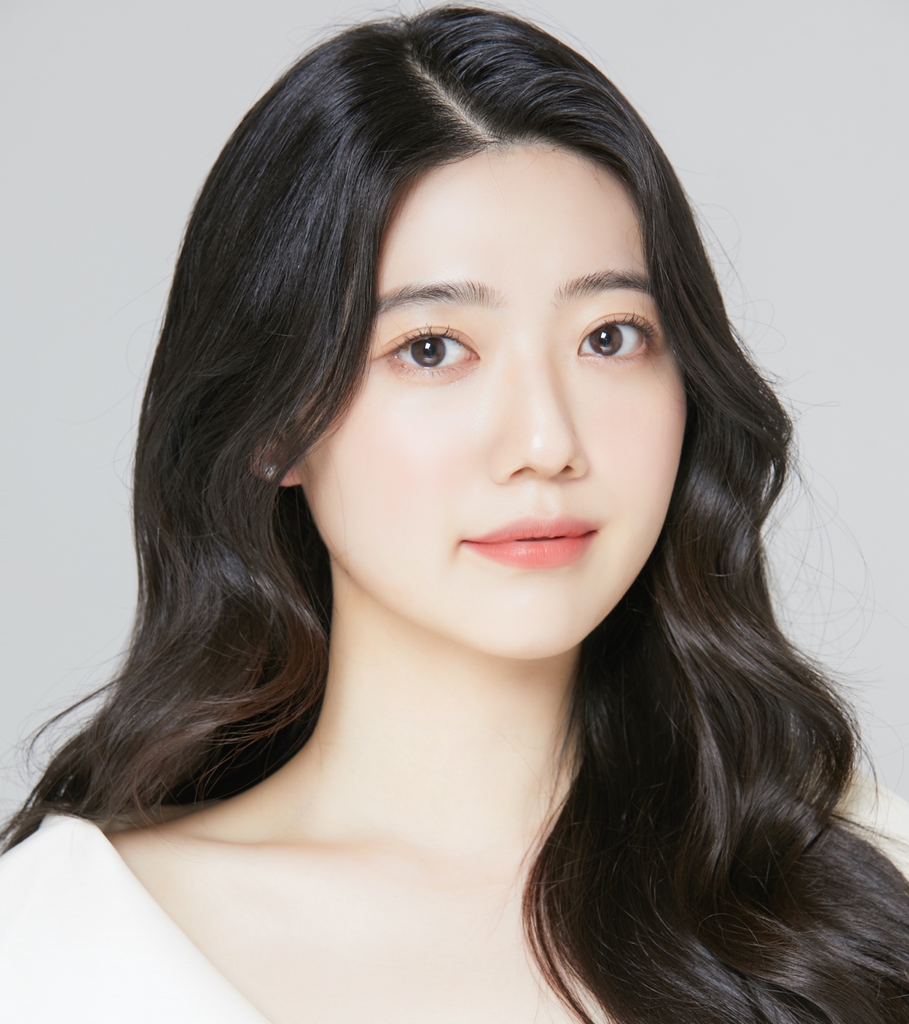 윤지예 프로필 사진 3.jpg